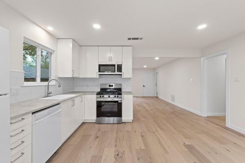 Tiny photo for 902 Warrington DR, Austin, TX 78753 (MLS # 8410807)