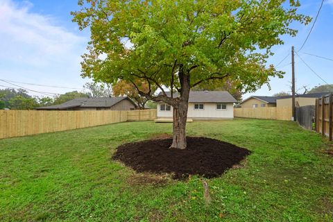 Tiny photo for 902 Warrington DR, Austin, TX 78753 (MLS # 8410807)