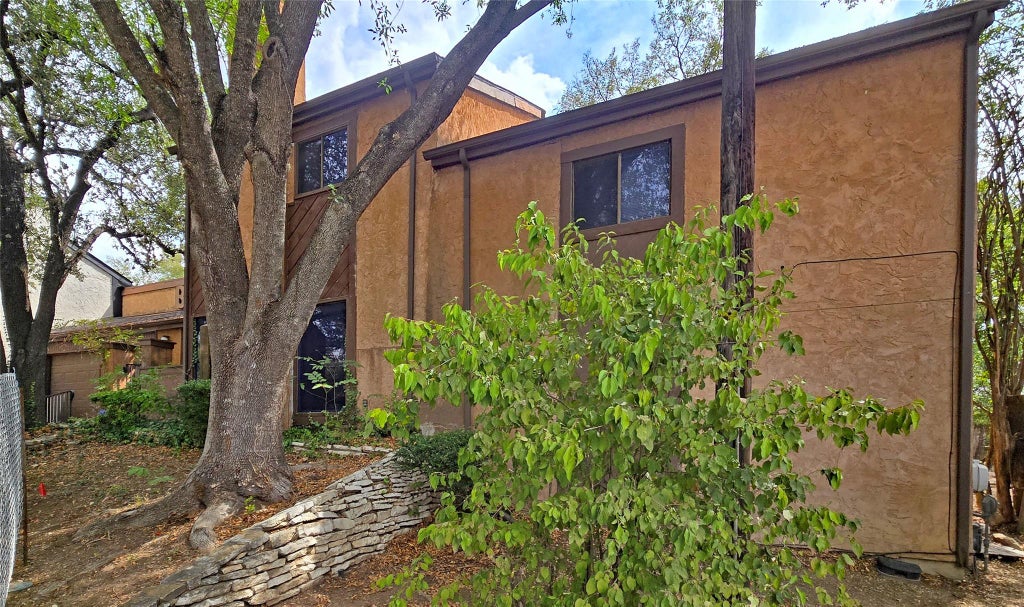 Photo of 8801 Merion CIR, Austin, TX 78754 (MLS # 3550678)