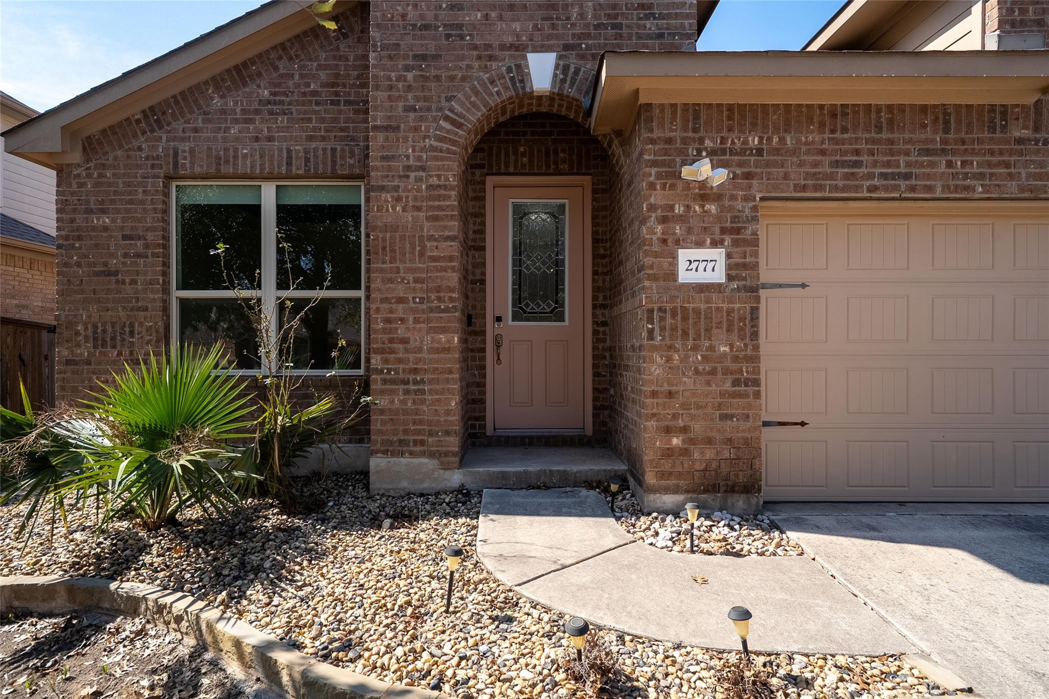 2777 Santa Ana LN