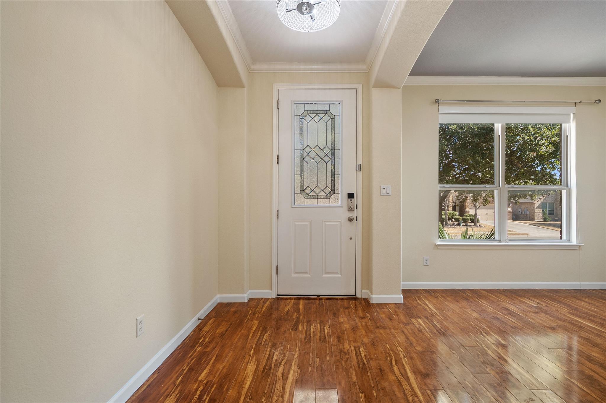 2777 Santa Ana LN