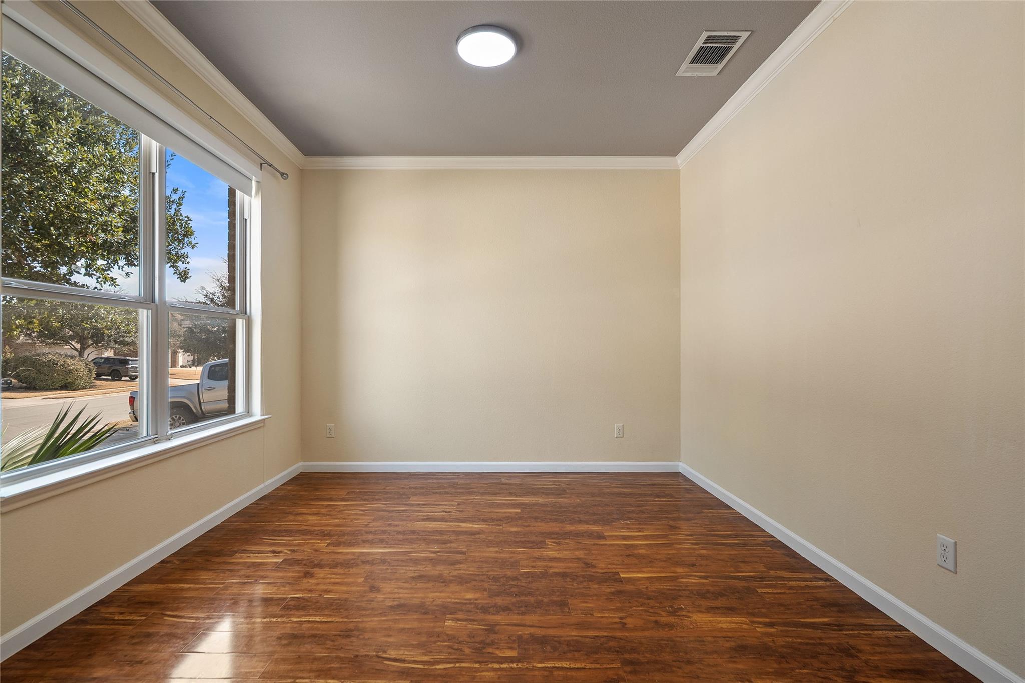 2777 Santa Ana LN