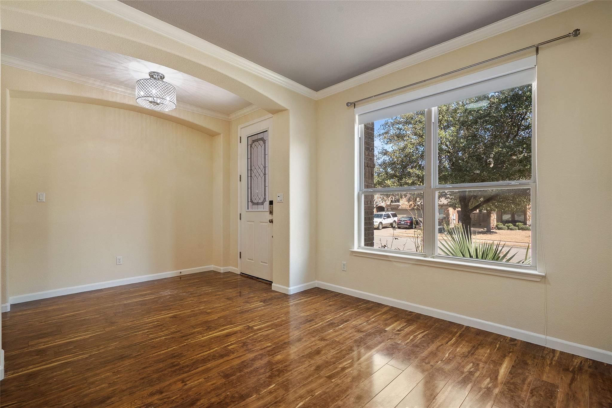 2777 Santa Ana LN