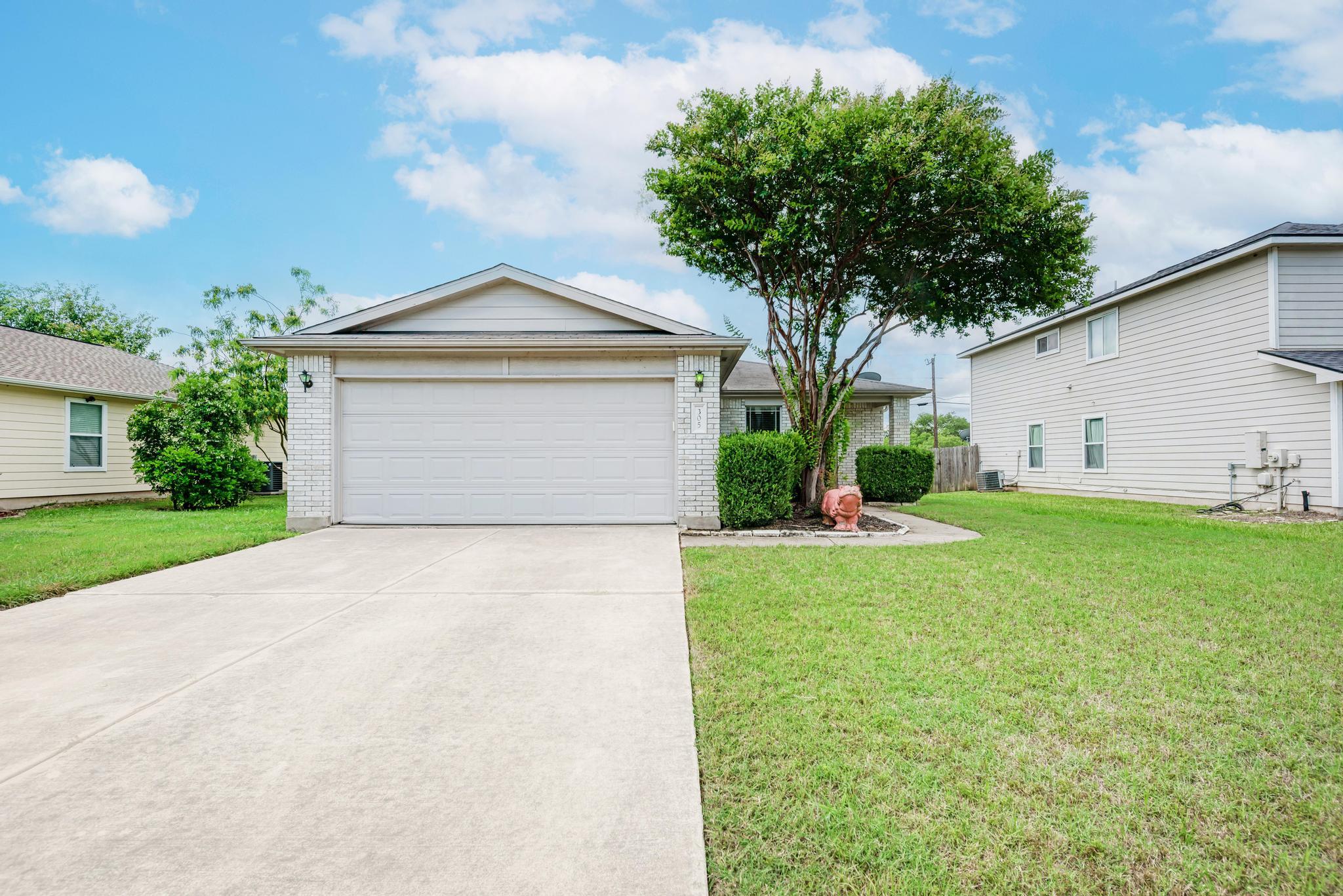 305 Creek Ledge DR
