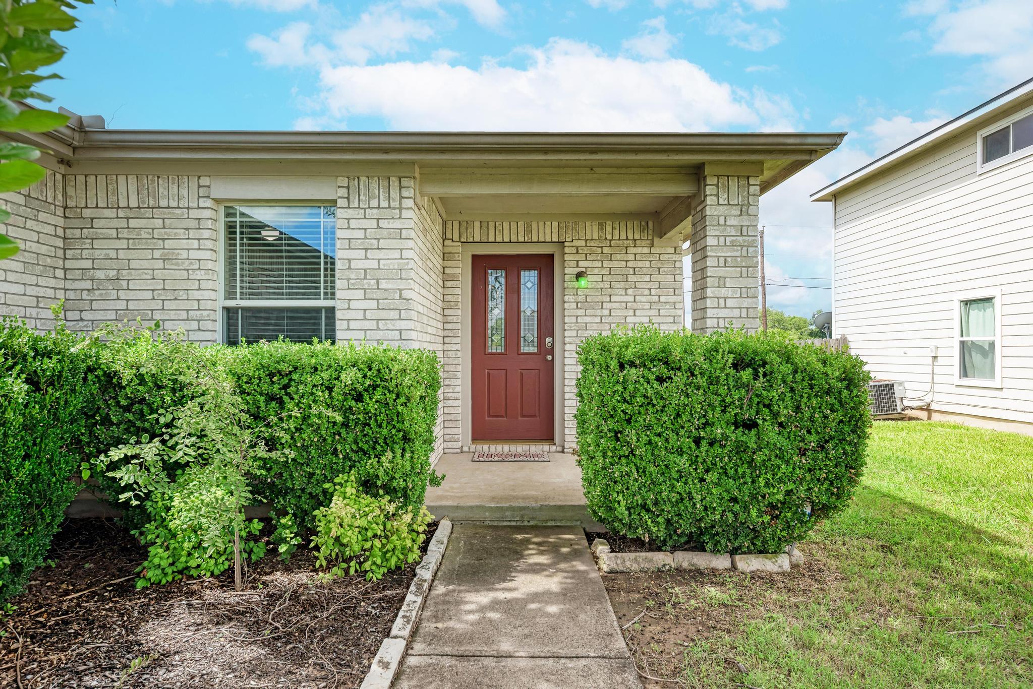 305 Creek Ledge DR