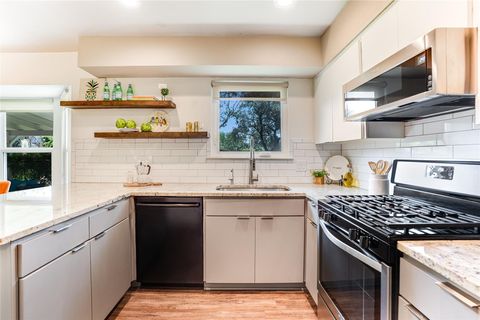 Tiny photo for 8104 Los Ranchos DR, Austin, TX 78749 (MLS # 8500539)