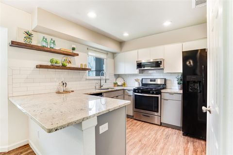 Tiny photo for 8104 Los Ranchos DR, Austin, TX 78749 (MLS # 8500539)