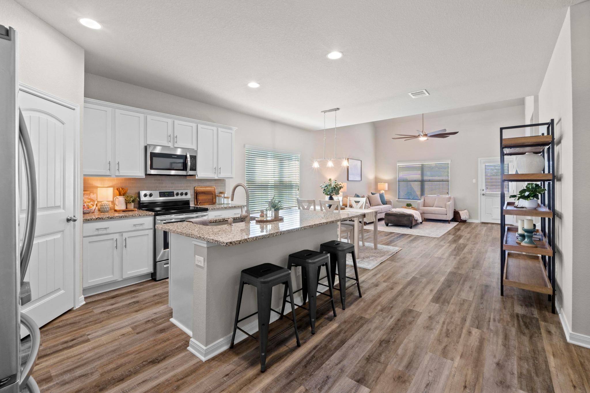 1042 Gaelic DR
