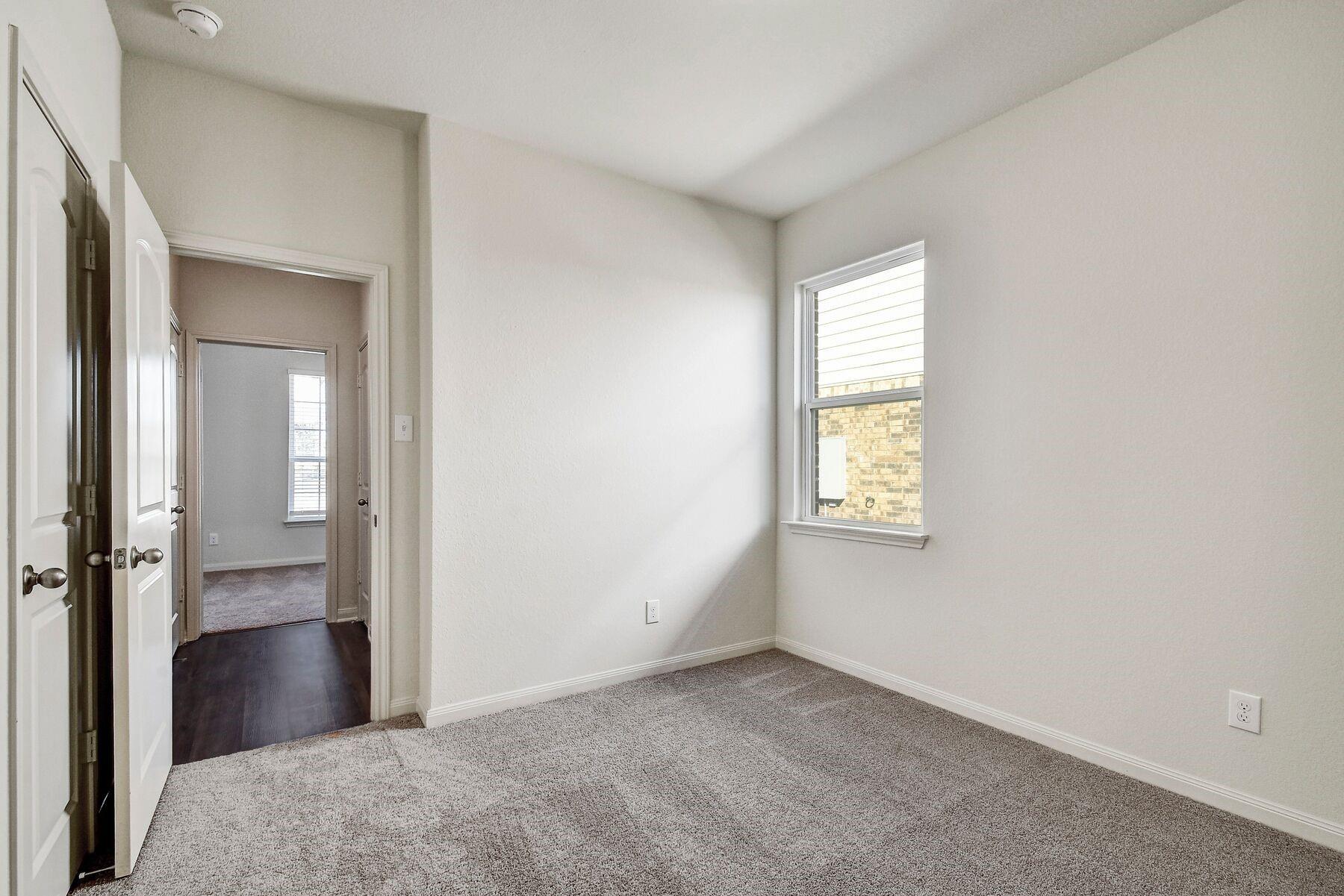 1151 Amy DR