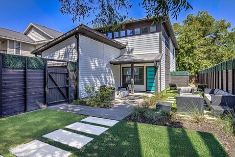 Photo of 2612 Hidalgo ST, Austin, TX 78702 (MLS # 3029220)