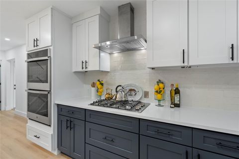 Tiny photo for 813 Cardiff DR, Austin, TX 78745 (MLS # 2826133)