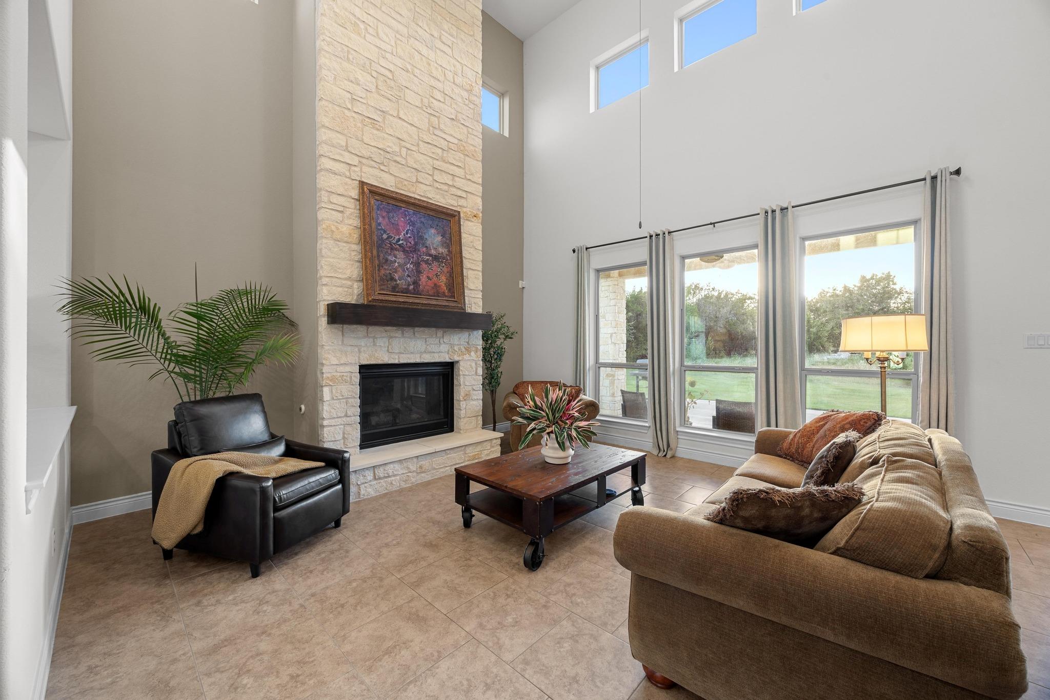 707 Campino DR