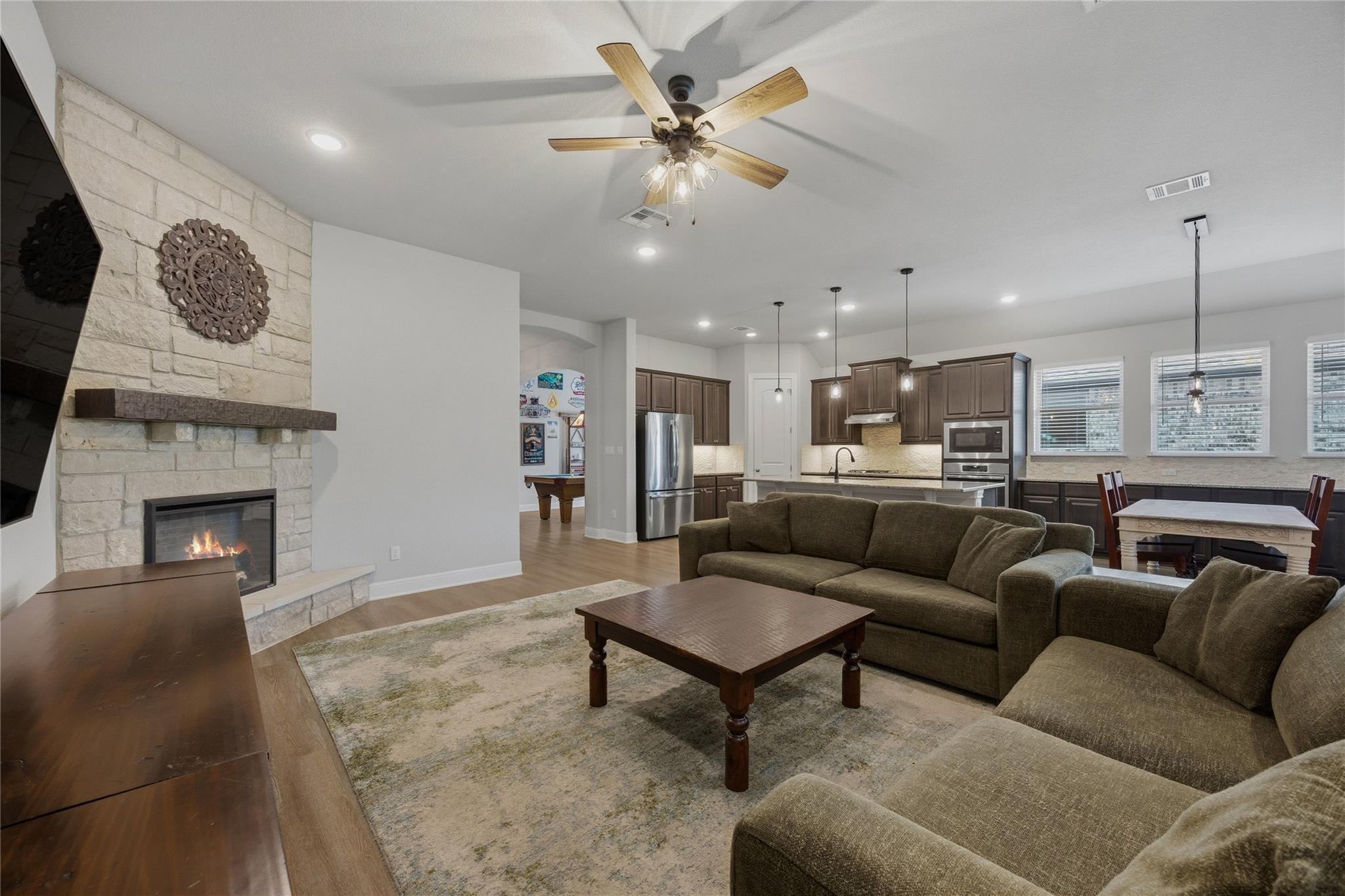 2905 Mossy Springs DR