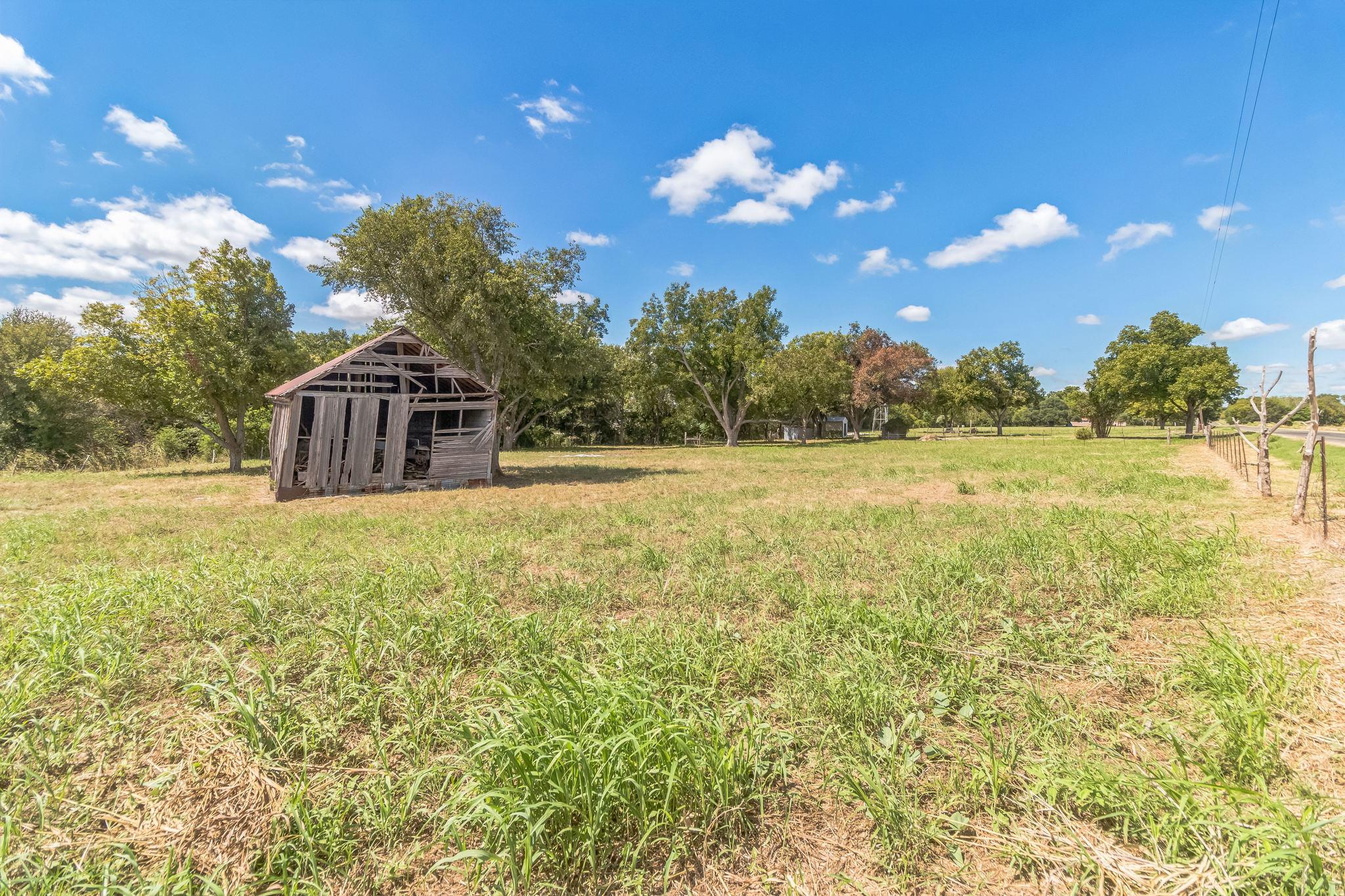 1900 County Road 330