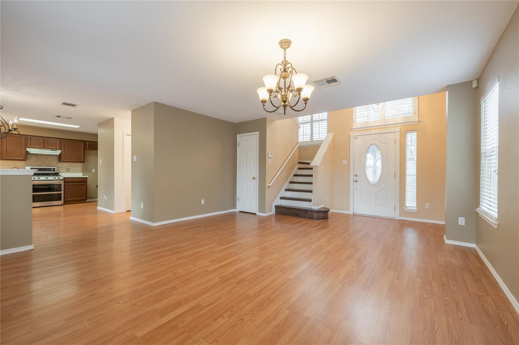 1518 Sundance DR