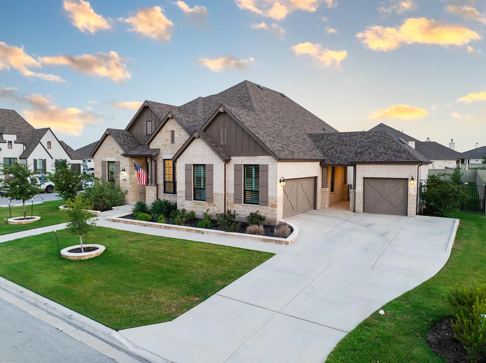 201 Roseleaf CT