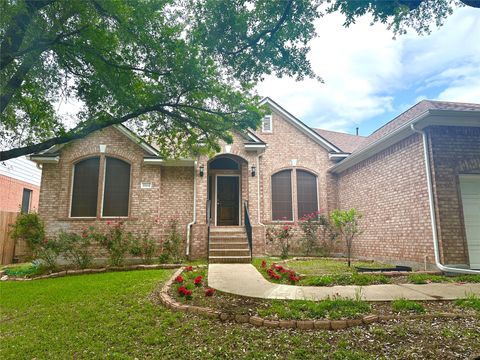 Photo of 1904 Chasewood DR, Austin, TX 78727 (MLS # 2462142)