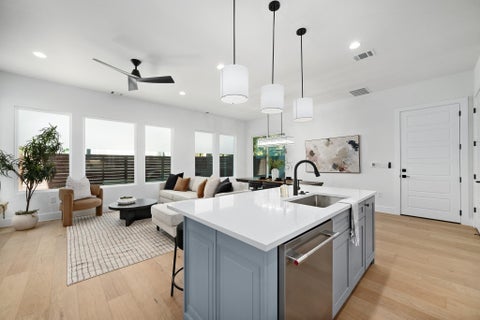 Tiny photo for 1104 Fiesta ST, Austin, TX 78702 (MLS # 2119541)