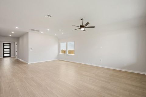 Tiny photo for 10708 Amistad Lane Ln, Manor, TX 78653 (MLS # 5960351)