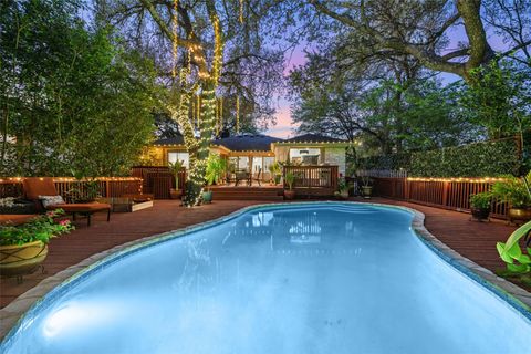 Photo of 106 Sailmaster ST, Lakeway, TX 78734 (MLS # 4806734)