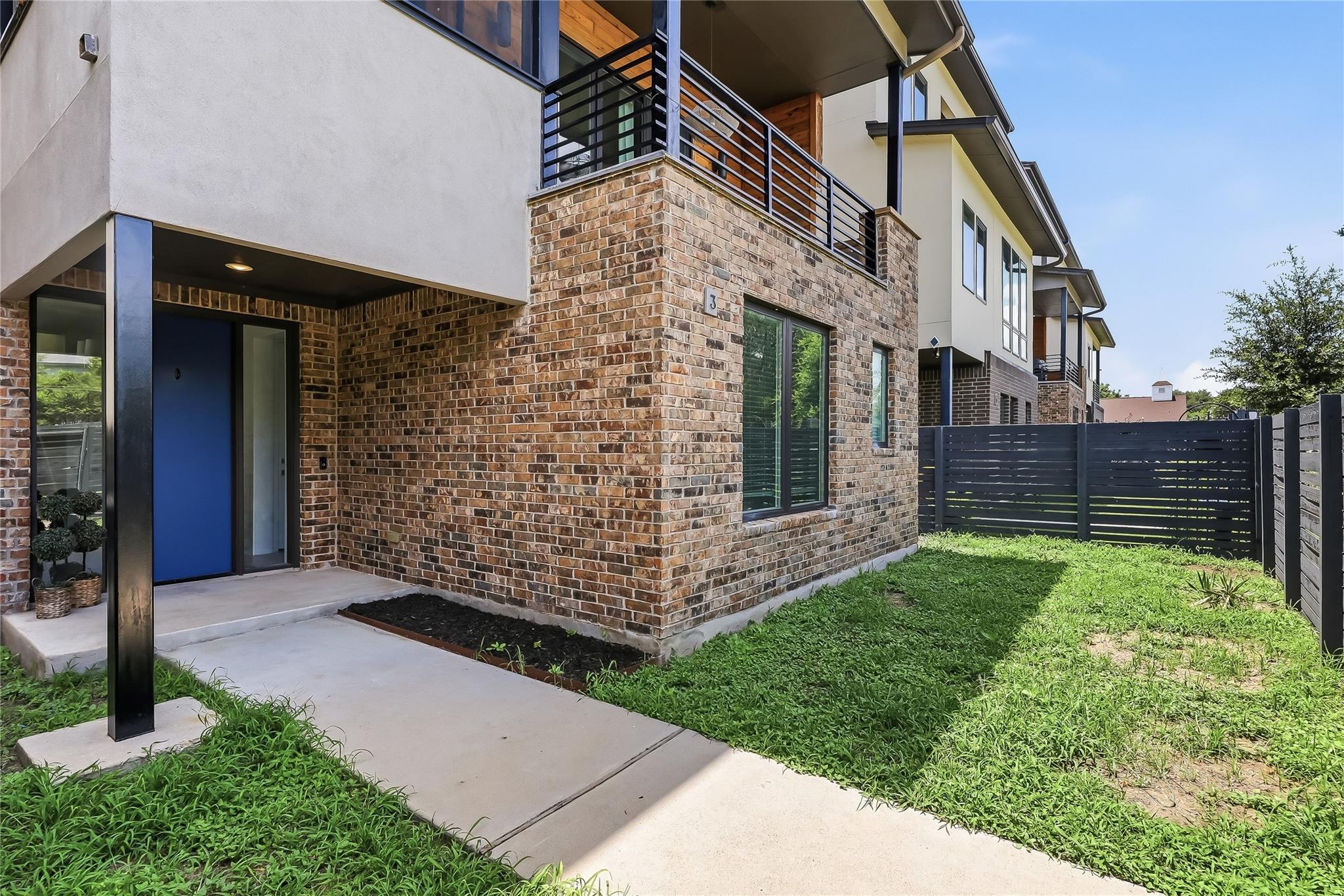 5006 Pecan Springs RD 3
