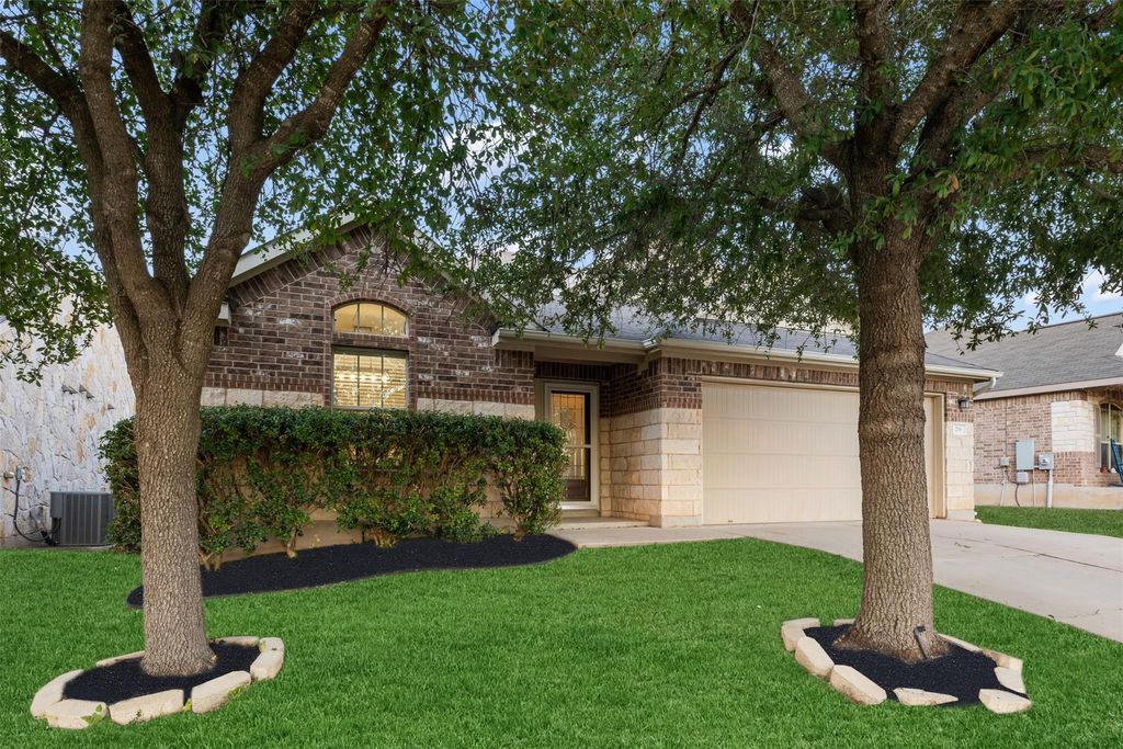 Photo of 216 Drystone TRL, Liberty Hill, TX 78642 (MLS # 5471054)