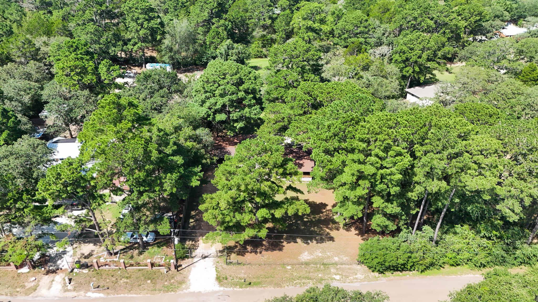Photo 1 of 27 — 111 Old Piney TRL, Paige, TX 78659