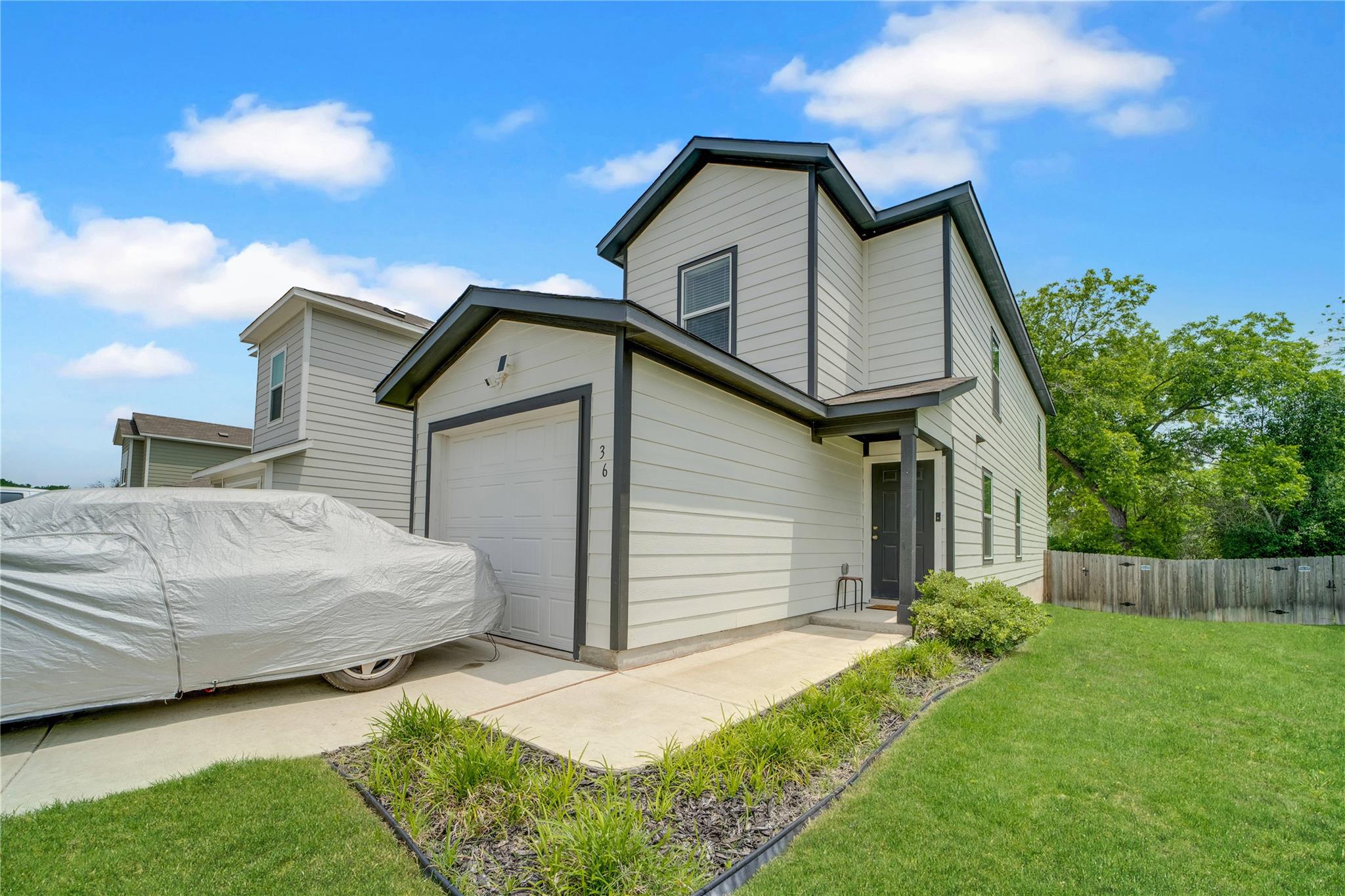 36 Trinity CIR