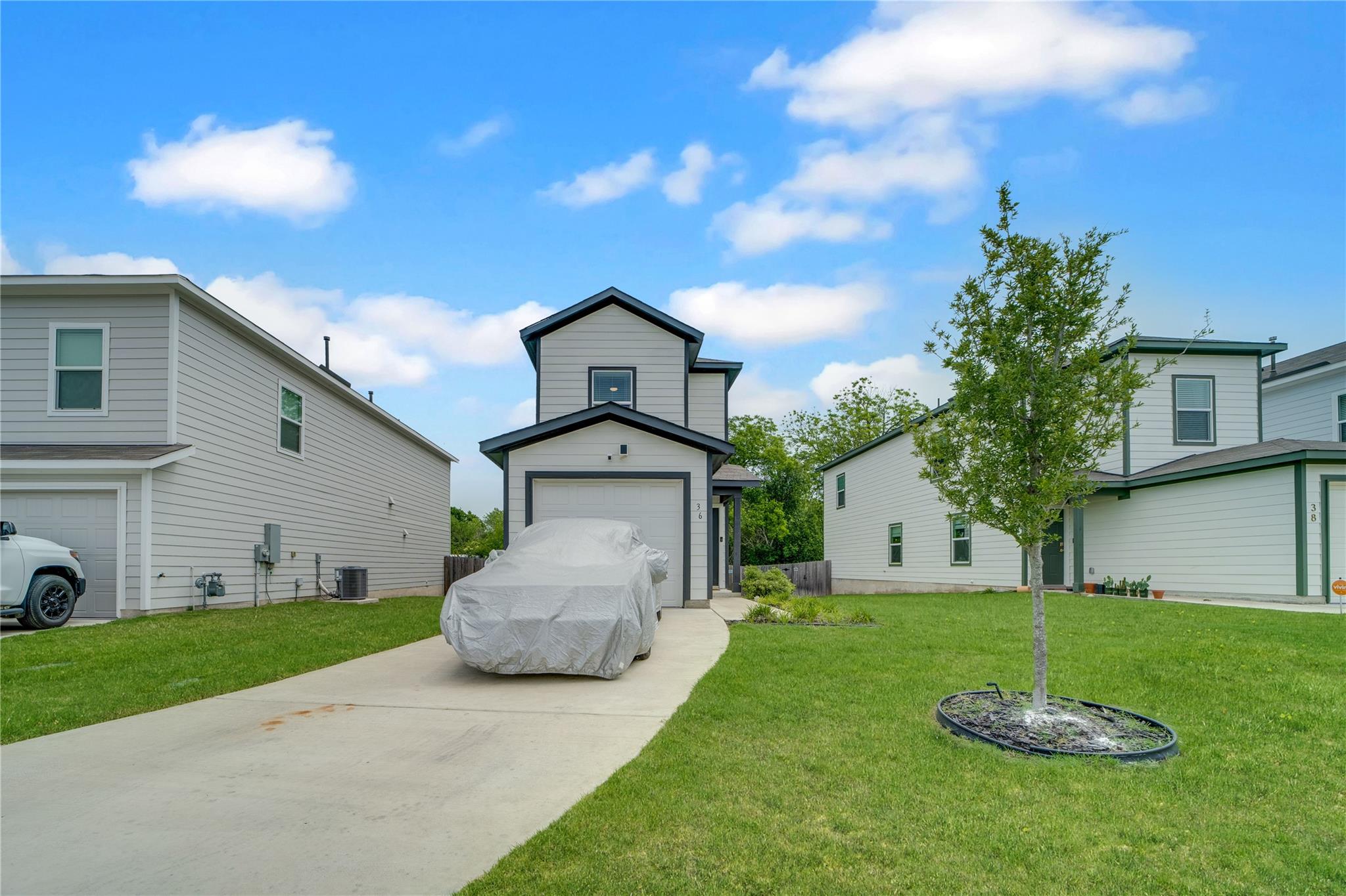 36 Trinity CIR