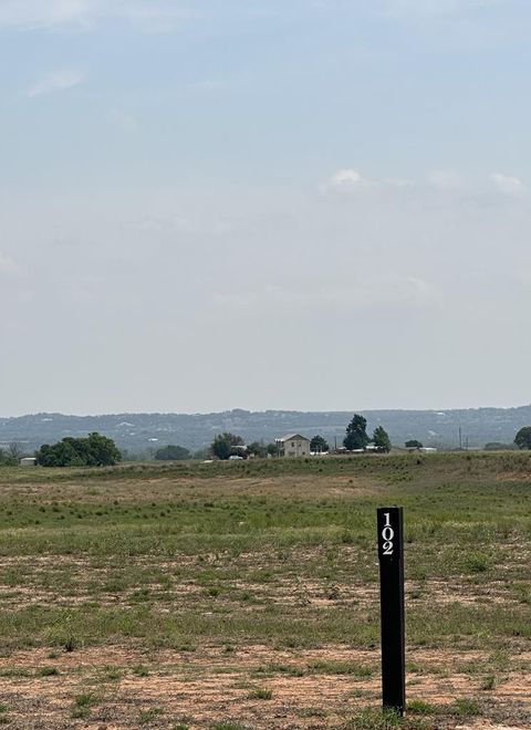 102 Baurenhof CT Fredericksburg TX 78624