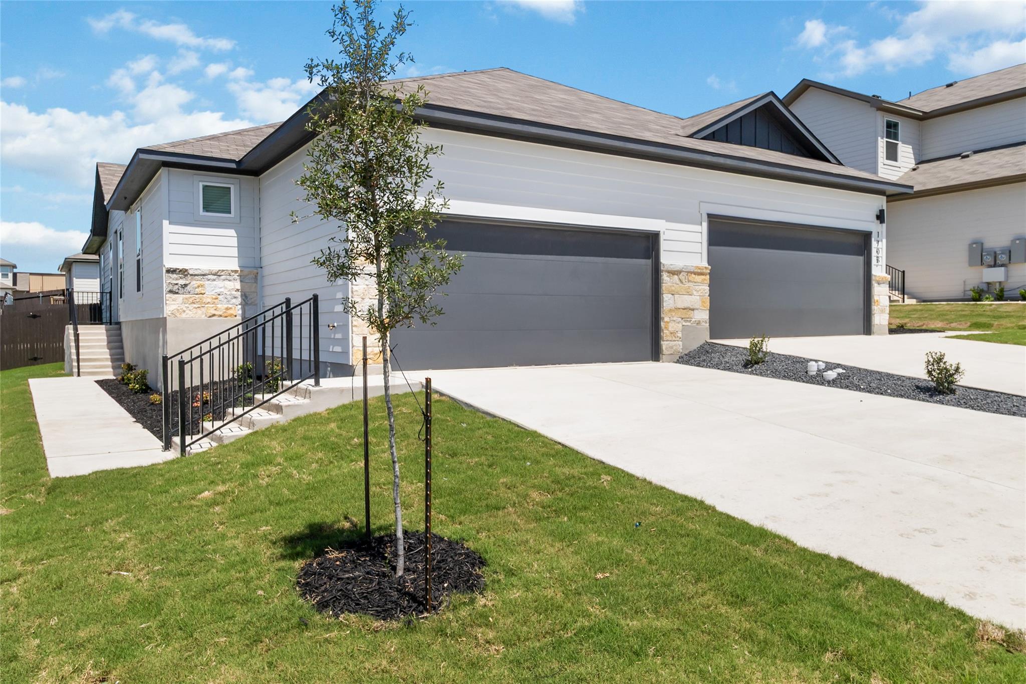1008 Staglin ST