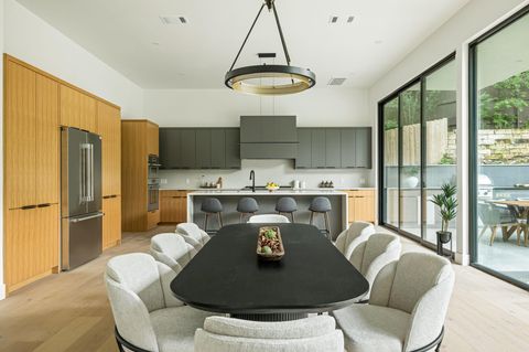 Tiny photo for 1102 Summit ST, Austin, TX 78741 (MLS # 4414626)