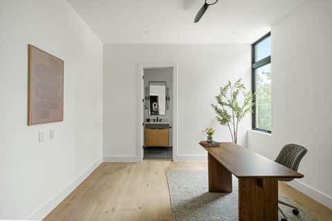 Tiny photo for 1102 Summit ST, Austin, TX 78741 (MLS # 4414626)
