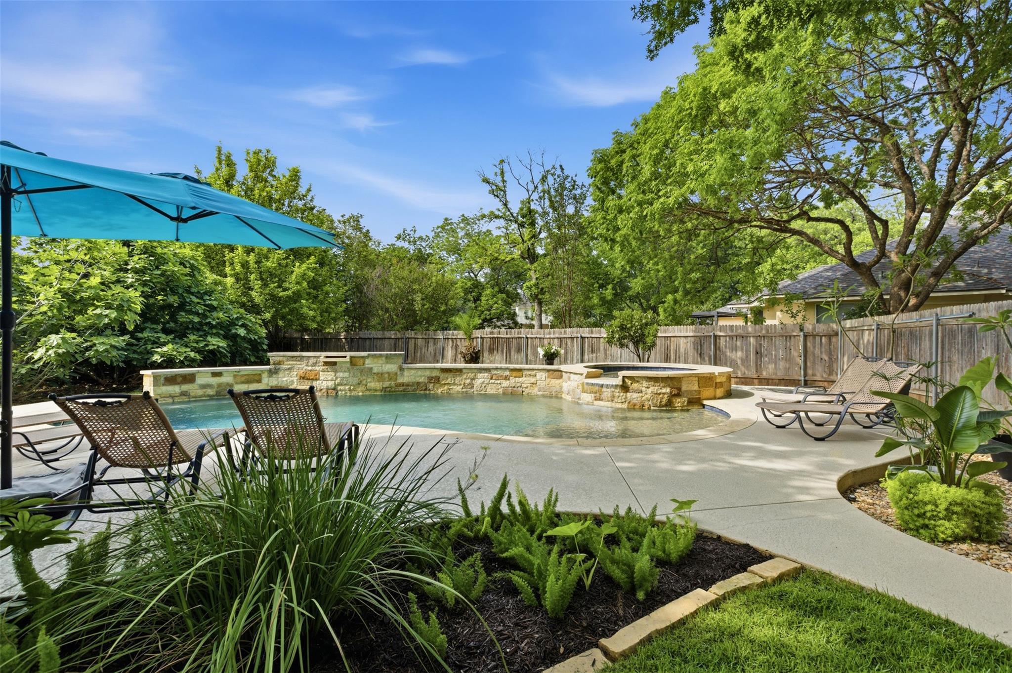 9 Hillway DR