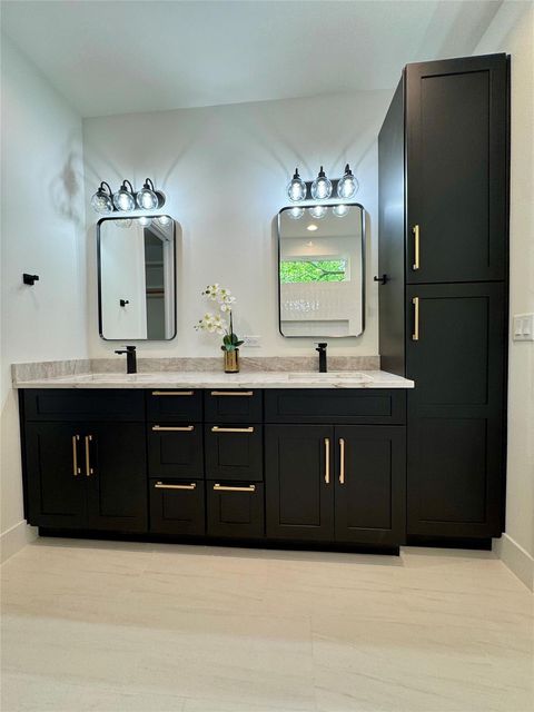 Tiny photo for 1708 Canterbury ST #2, Austin, TX 78702 (MLS # 5185867)