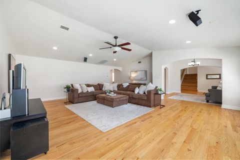 Tiny photo for 7504 Valley Dale DR, Austin, TX 78731 (MLS # 4673040)