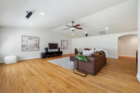Tiny photo for 7504 Valley Dale DR, Austin, TX 78731 (MLS # 4673040)