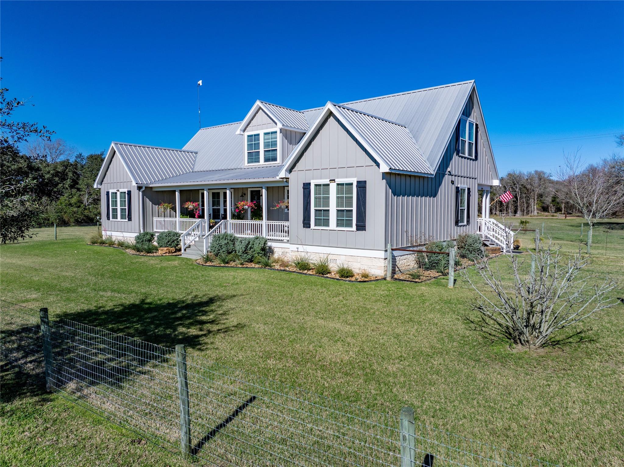 450 Woods Prairie Cemetery LN