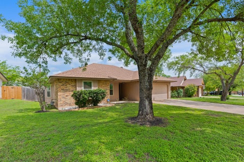 Photo of 1006 Cresswell DR, Pflugerville, TX 78660 (MLS # 7756205)