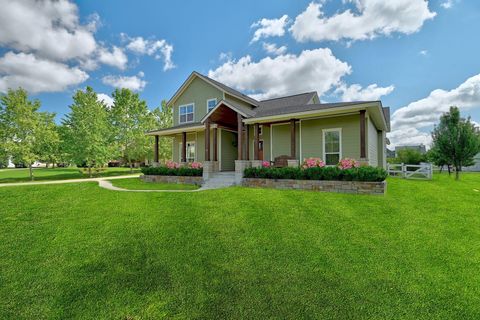 1501 Trebled Waters Trl Driftwood TX 78619