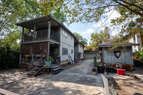 Tiny photo for 1112 Terry DR, Austin, TX 78721 (MLS # 8676730)