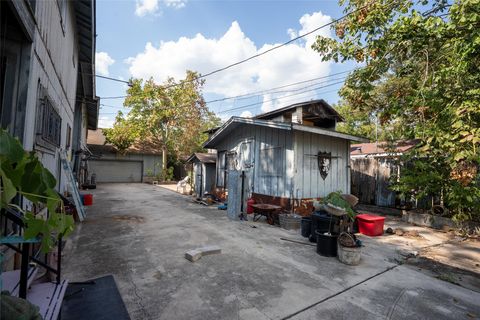 Tiny photo for 1112 Terry DR, Austin, TX 78721 (MLS # 8676730)