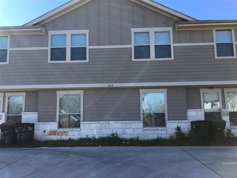 Photo of 2212 Creekside LN #D, Georgetown, TX 78626 (MLS # 3381901)