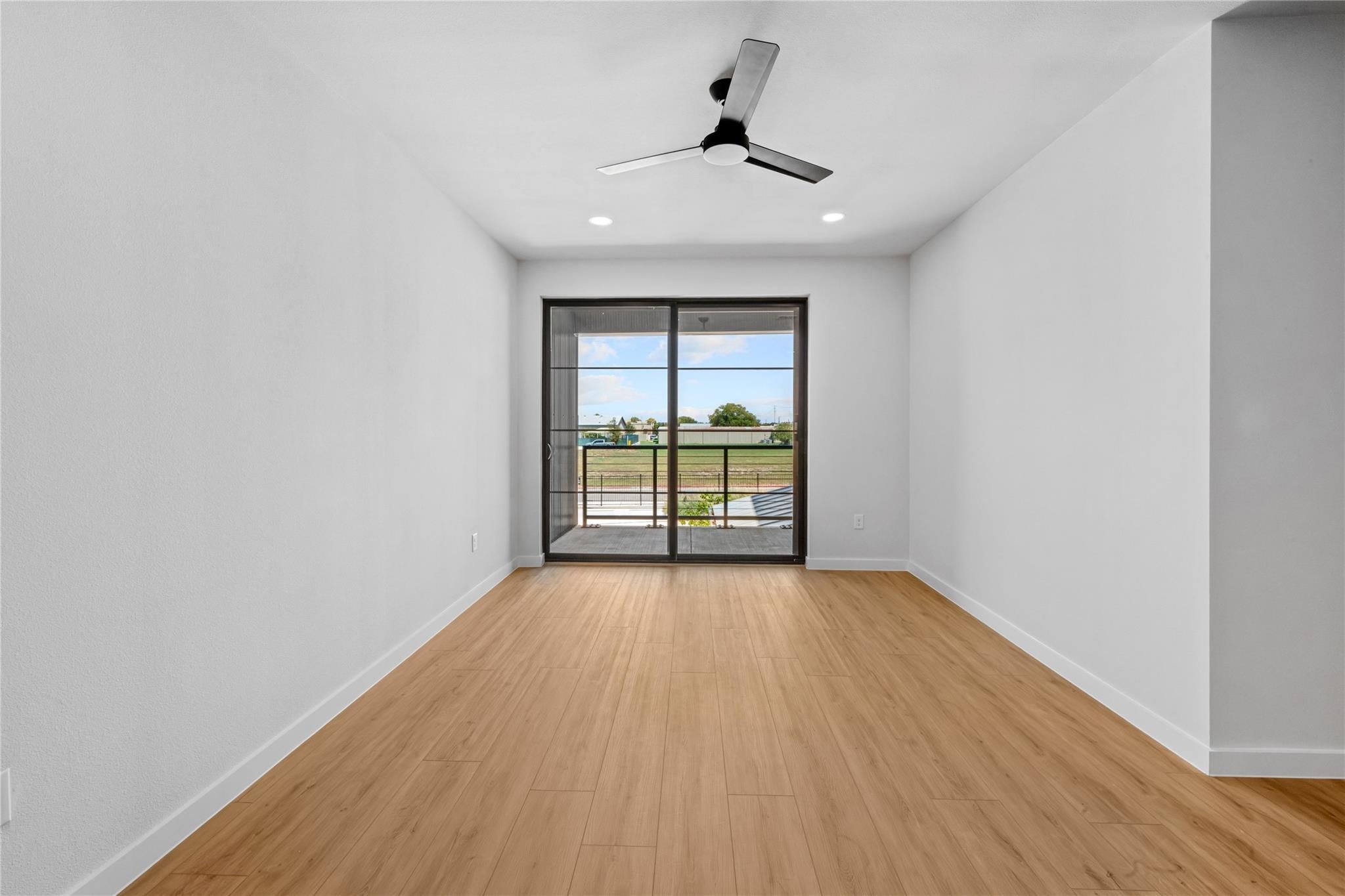 634 Central PKWY 1205