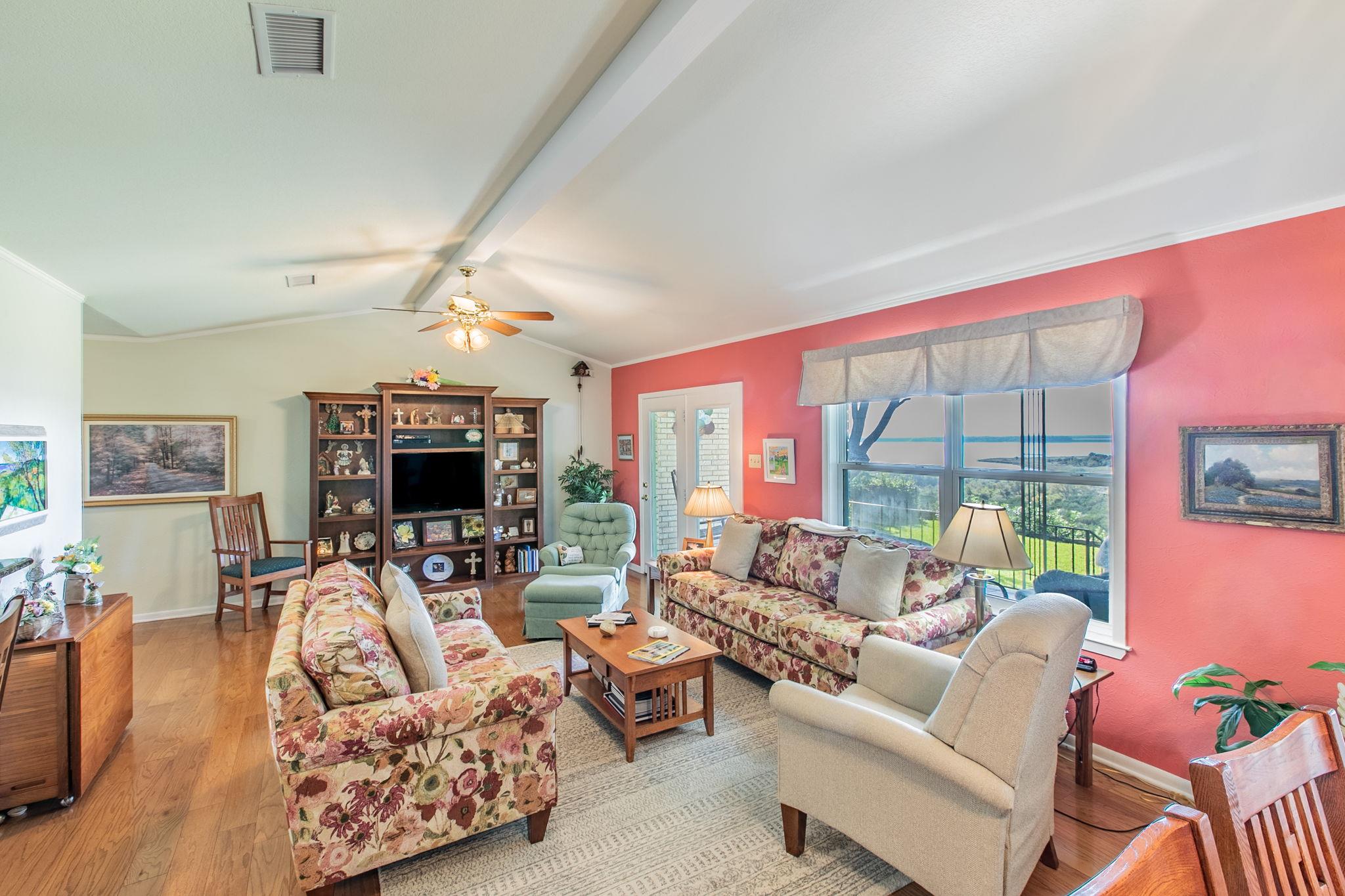 4219 Birdwatchers DR