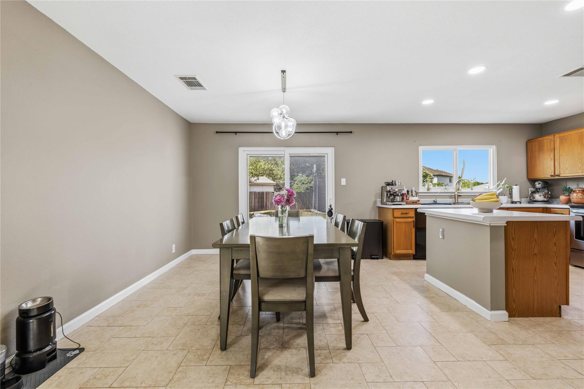 3263 Elizabeth Anne LN