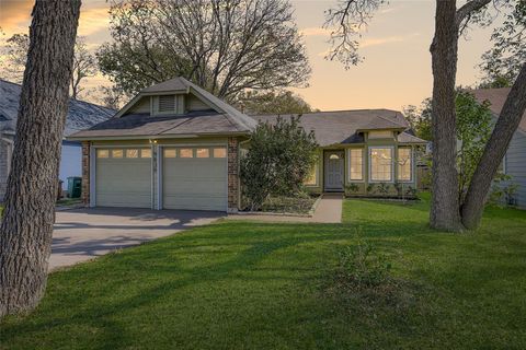 Tiny photo for 9839 Briar Ridge DR, Austin, TX 78748 (MLS # 8496286)