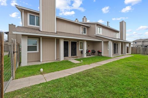 6913 Wentworth DR Austin TX 78724