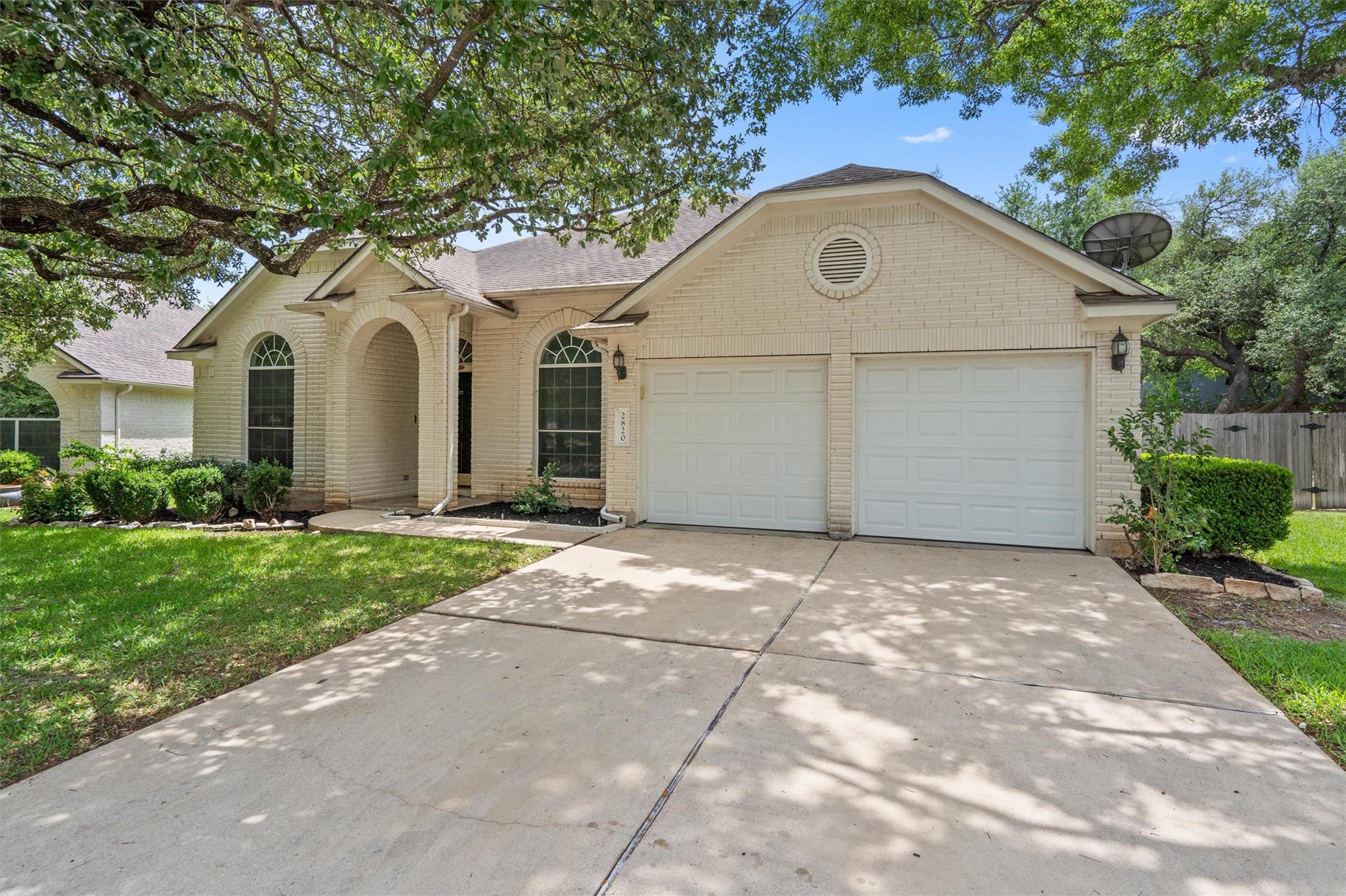 2820 Blue Jay DR