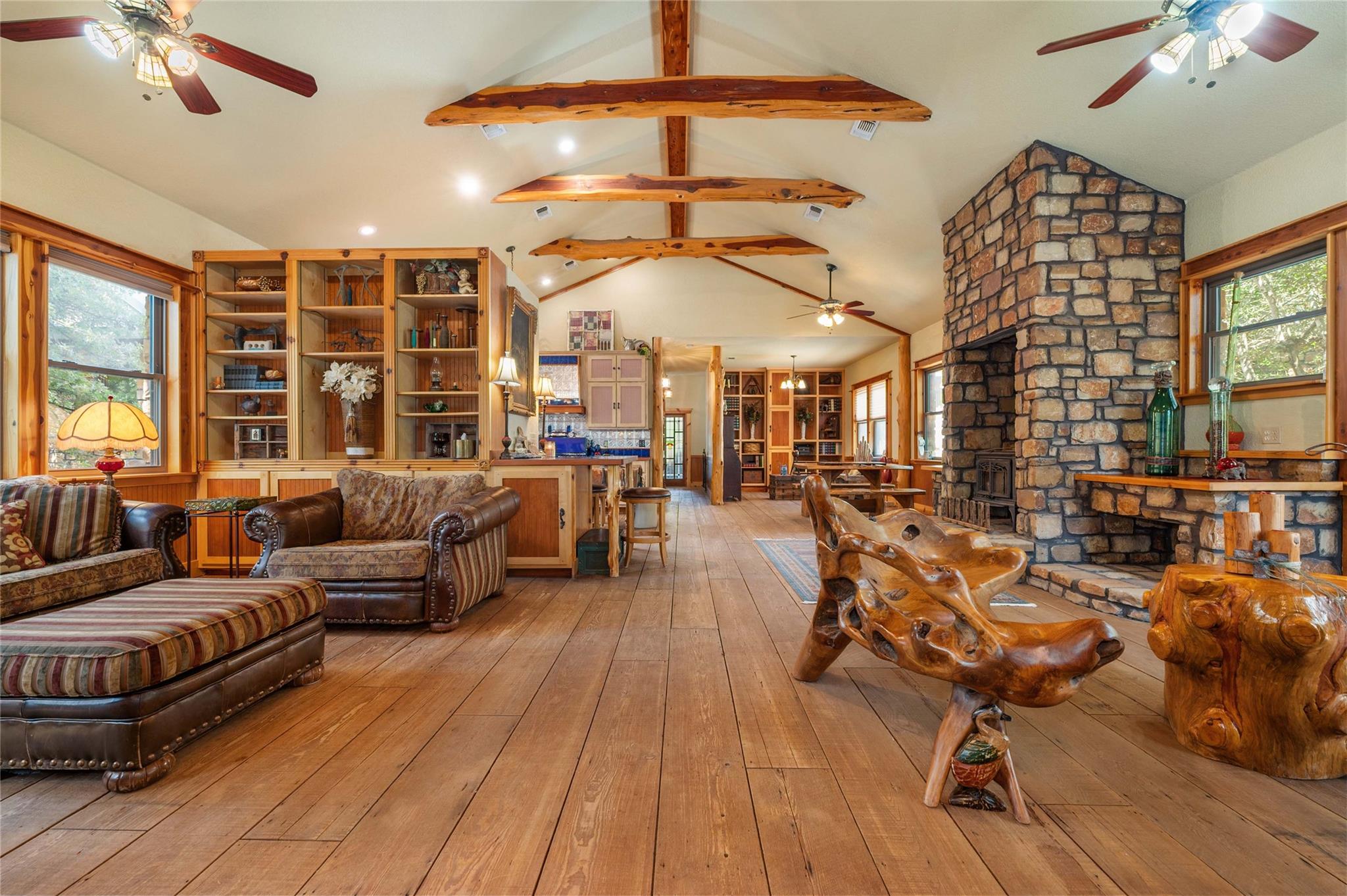 136 Red Fox LN